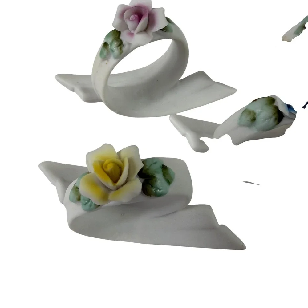 16 Vintage Porcelain Rose Napkin Rings Floral Ribbon Scroll‎ Set Made in Japan